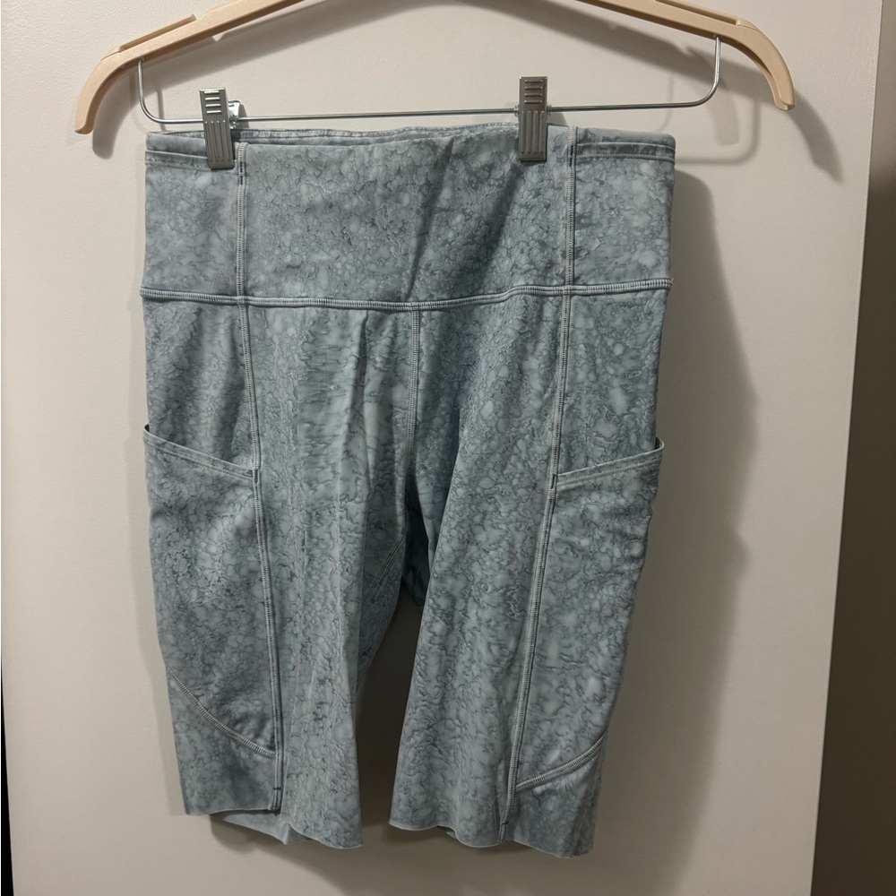 lululemon size 6 biker shorts